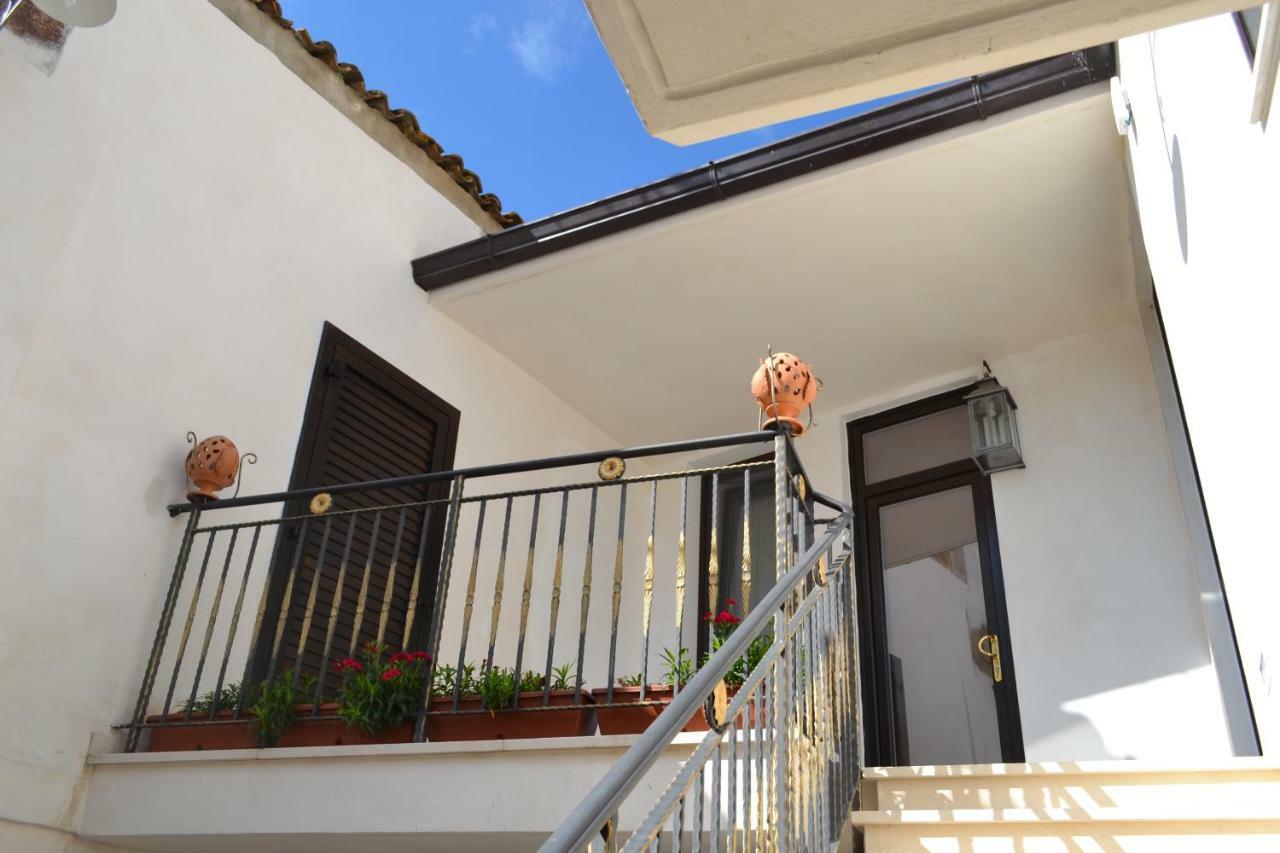 Residenza La Nivera Miglionico Ngoại thất bức ảnh