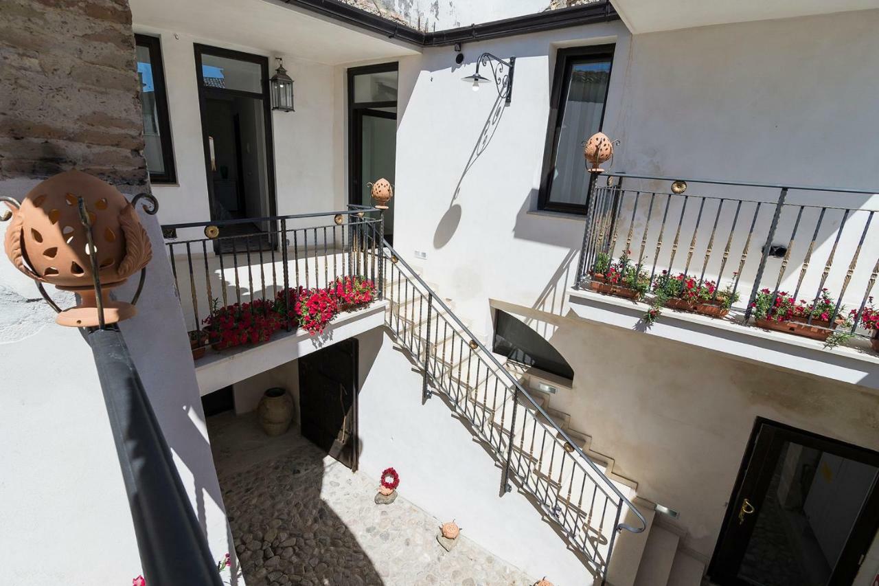 Residenza La Nivera Miglionico Ngoại thất bức ảnh